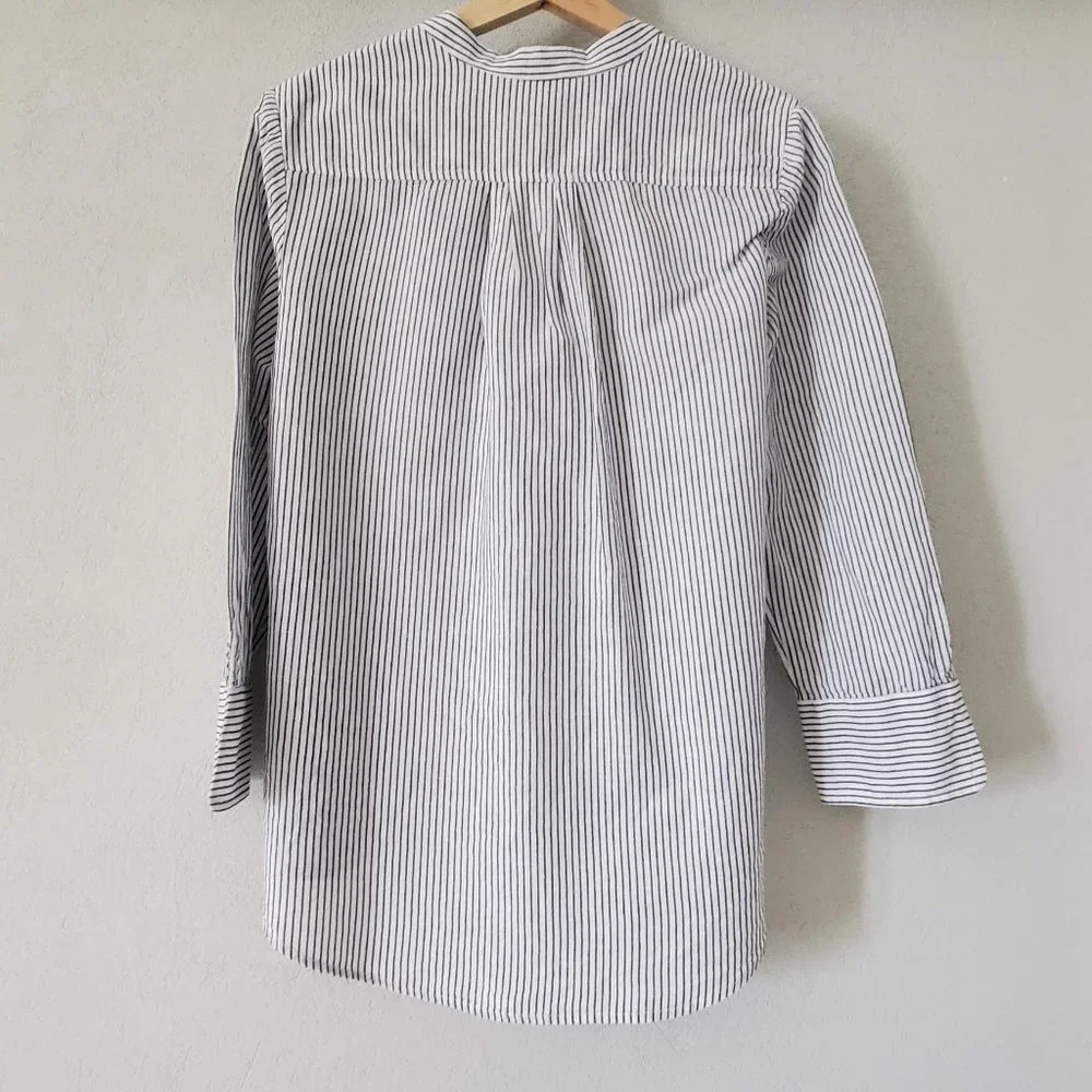 Vineyard Vines Blouse - Picture 3 of 3